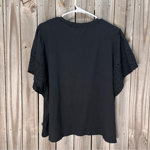 GAP Black Flutter Sleeve Boxy T-Shirt - Picture 2 of 10